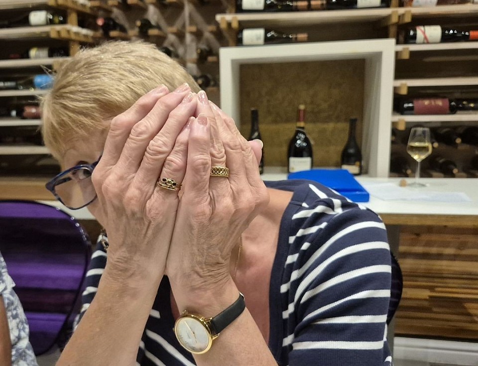 Some players were able to hide their cards from other players and still keep an eye on their opponents' cards.